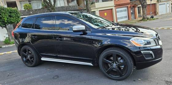 VOLVO XC60 2.0 T5 R DESIGN TURBO GASOLINA 4P AUTOMÁTICO